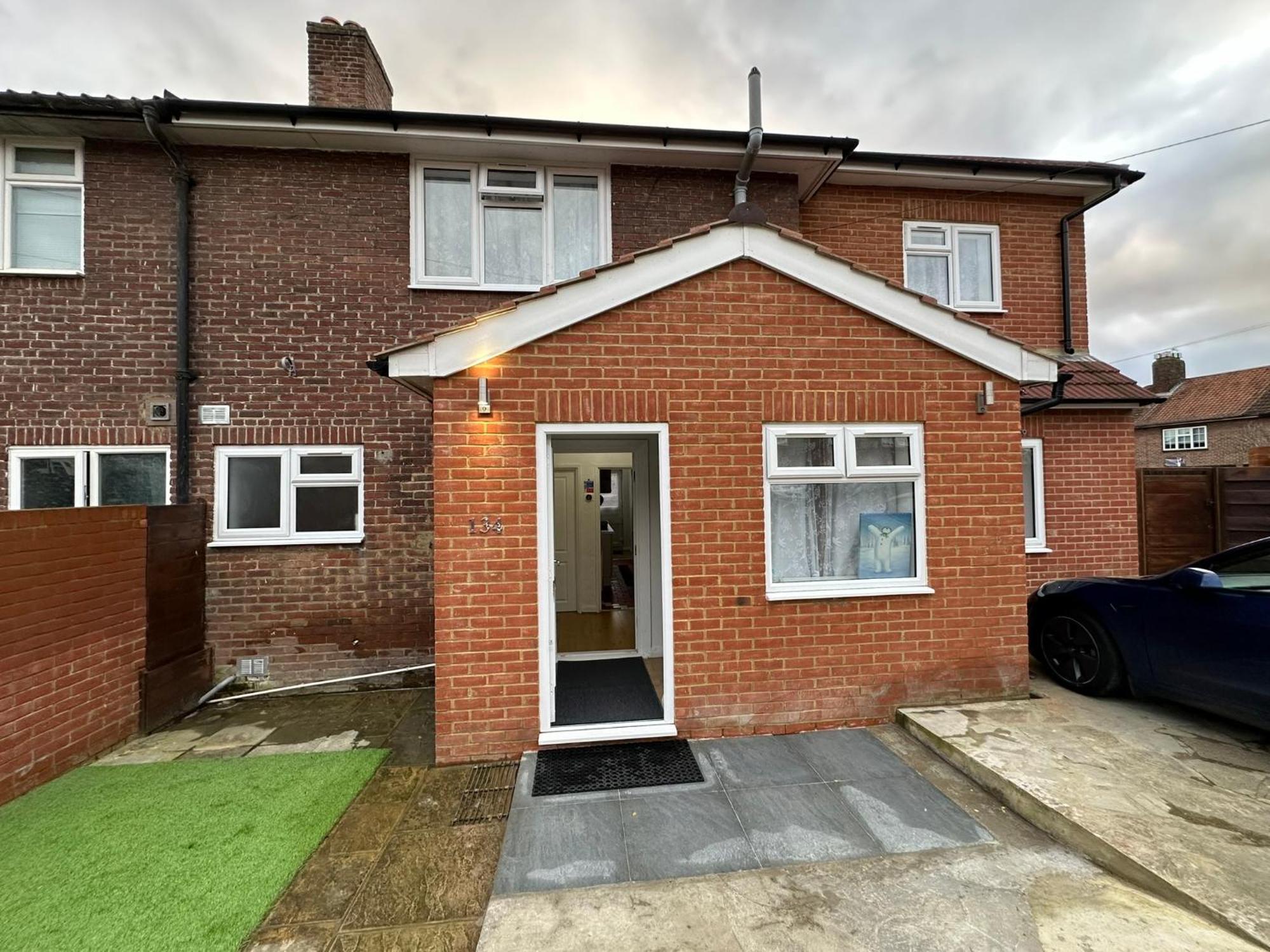 Luxury Ensuite 2Nd Studio Flat With Great Views In Keedonwood Road With Fully Own Bathroom Newly Added And Private Kitchenette Bromley Bagian luar foto