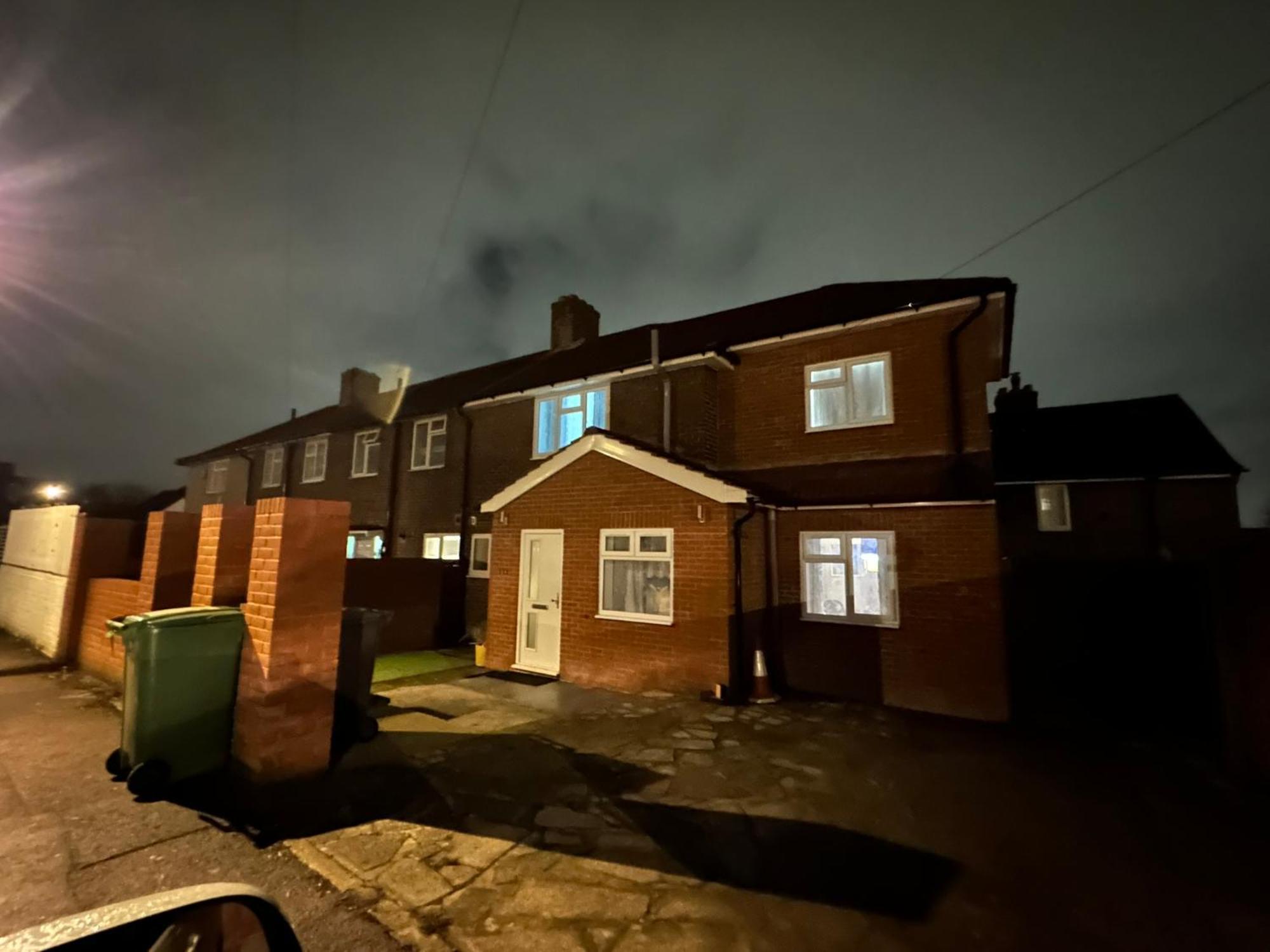 Luxury Ensuite 2Nd Studio Flat With Great Views In Keedonwood Road With Fully Own Bathroom Newly Added And Private Kitchenette Bromley Bagian luar foto